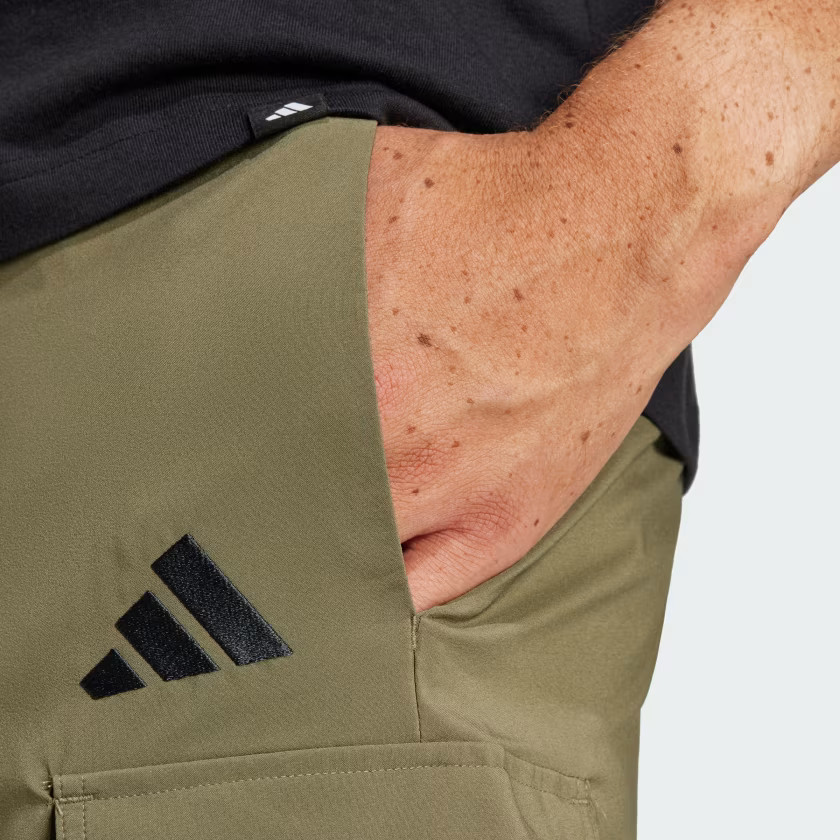 adidas men Essentials Small Logo Cargo Chelsea Shorts