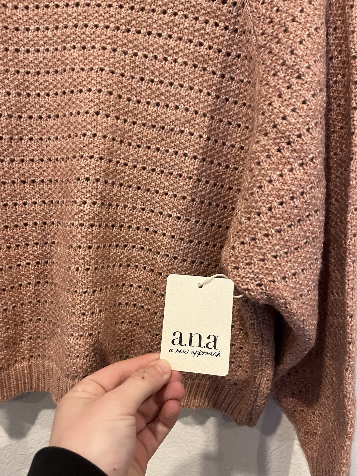 A.N.A. A New Approach Women’s Pink Sweater Size Medium Acrylic Blend NWT NEW