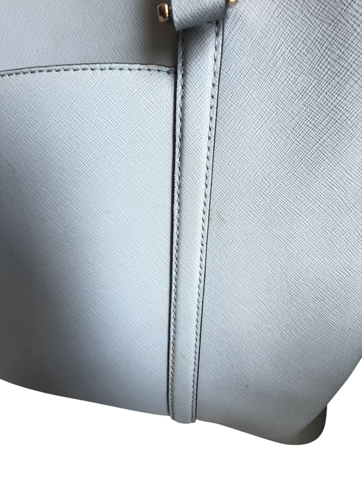 Michael Kors light blue Saffiano tote 💙