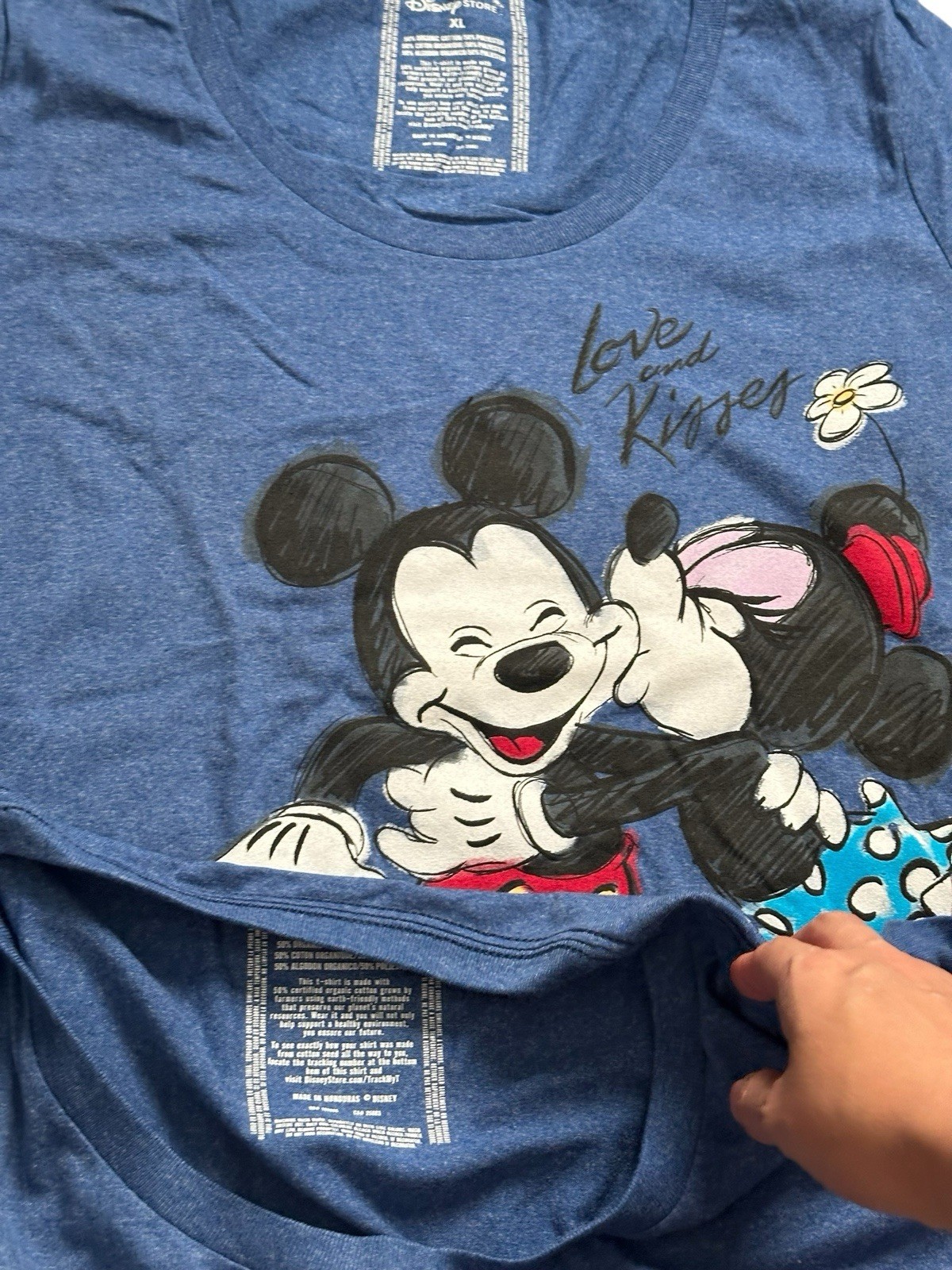 Retired Disney Store Love and Kisses Minnie & Mickey T-shirt Blue Shirt Size XL