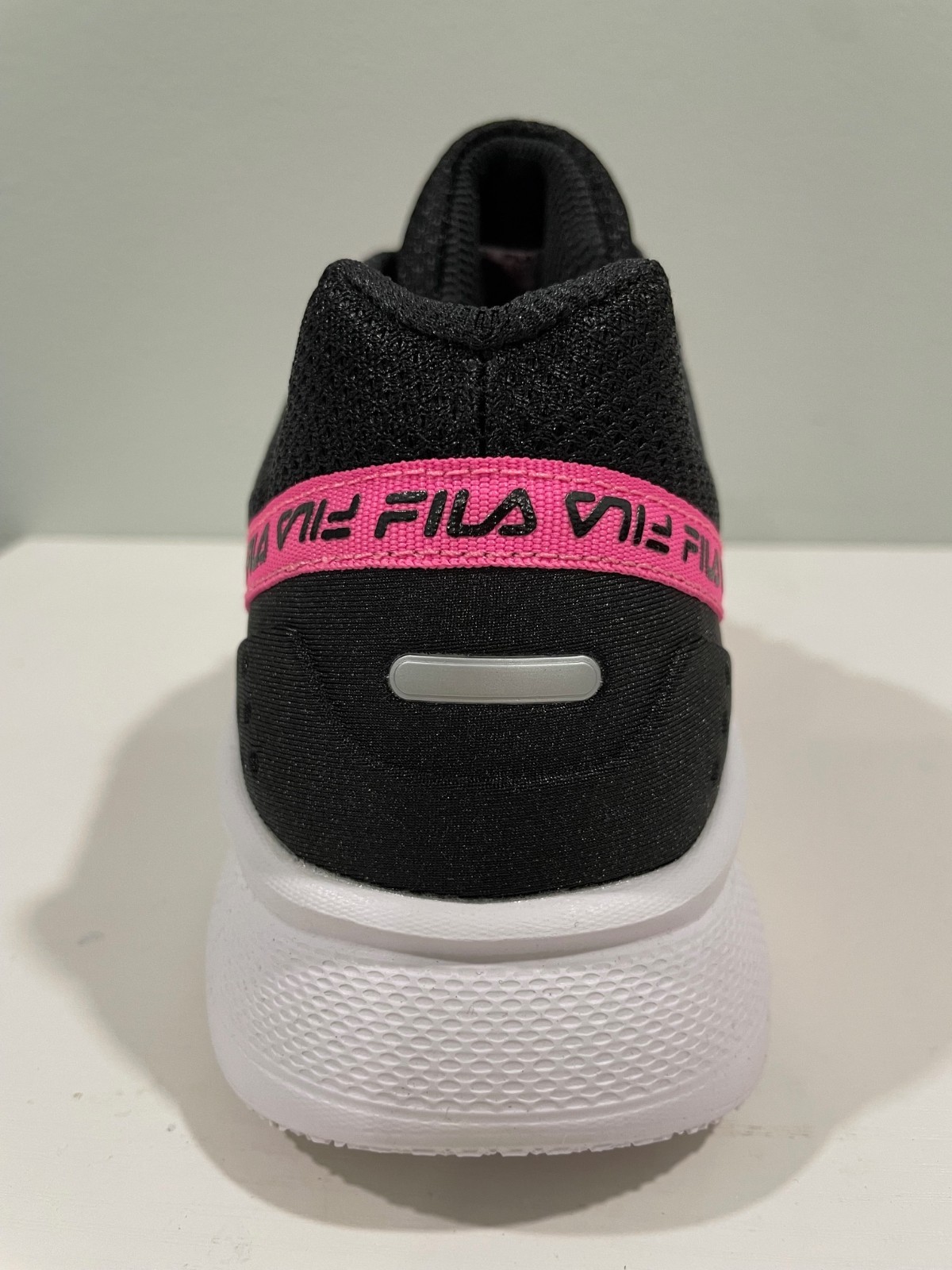 Fila Womens Sneakers MEMORY Cryptostride Air Mesh running shoes Hot Pink NIB
