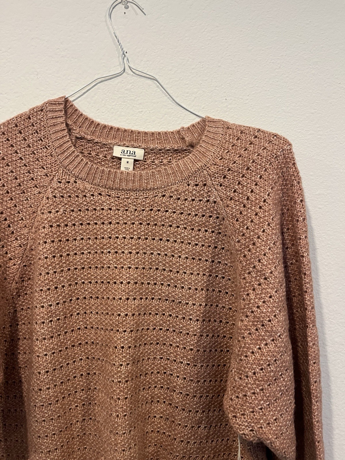 A.N.A. A New Approach Women’s Pink Sweater Size Medium Acrylic Blend NWT NEW