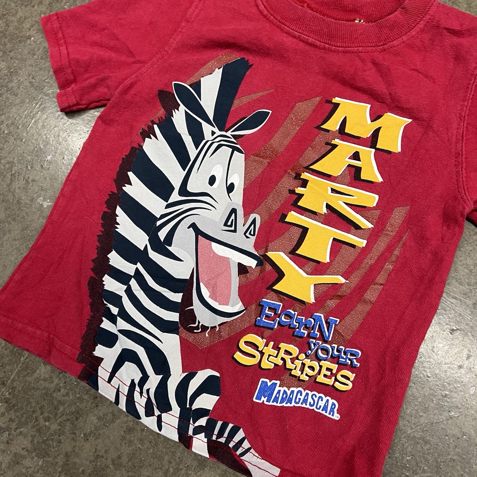 Vintage 2005 Madagascar Dreamworks Movie Promo Graphic T-Shirt Boys Youth Sz 4?