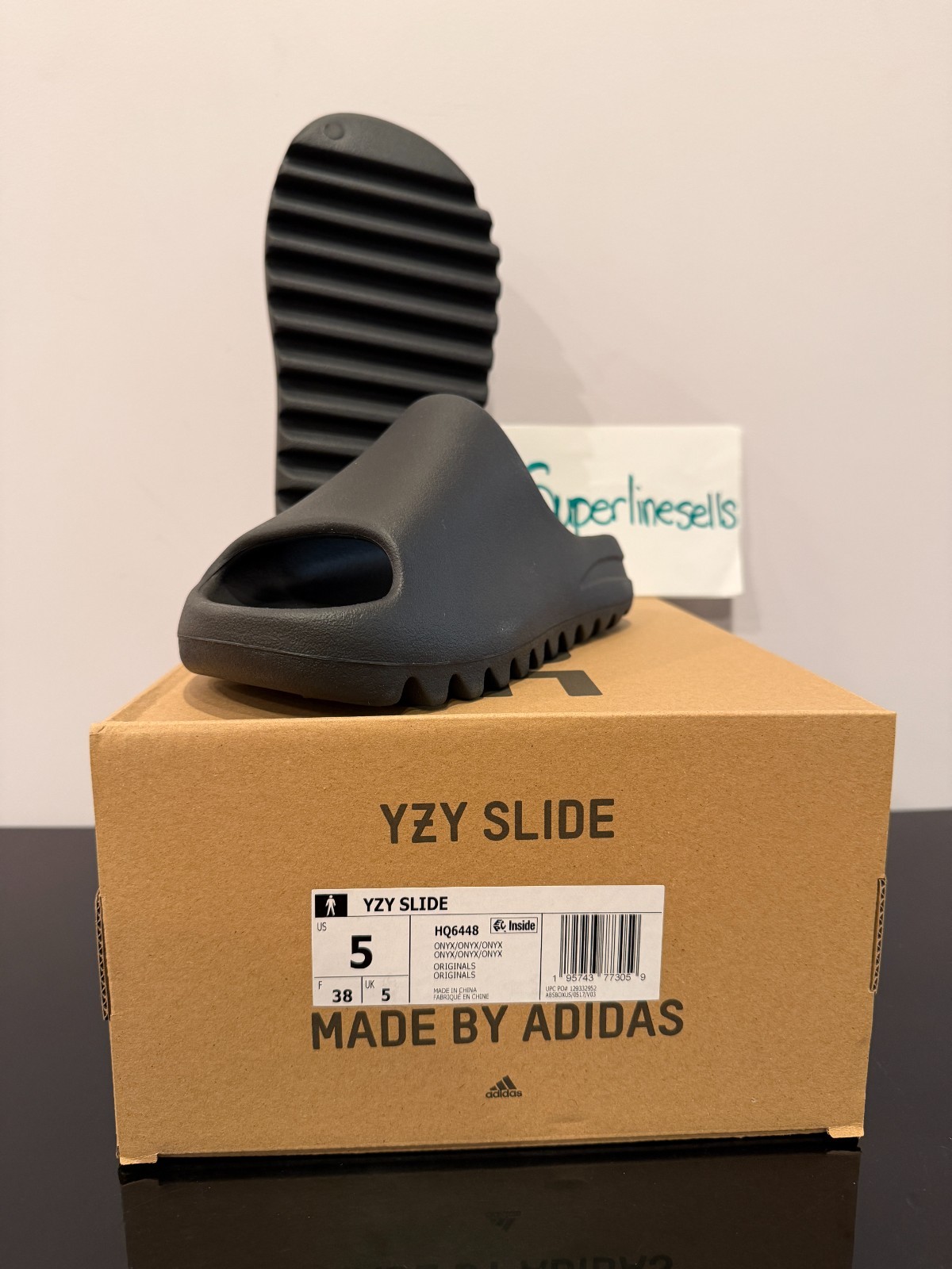 Adidas Yeezy Slide Onyx Size 5 (100% Authentic) HQ6448