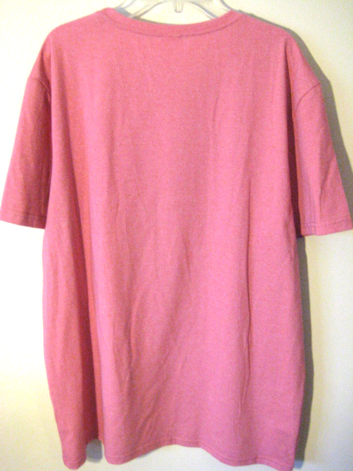 EUC- Unique Blend 47.6% Cotton; 47.6% Polyester; 4.8% Spandex T-Shirt Size XL