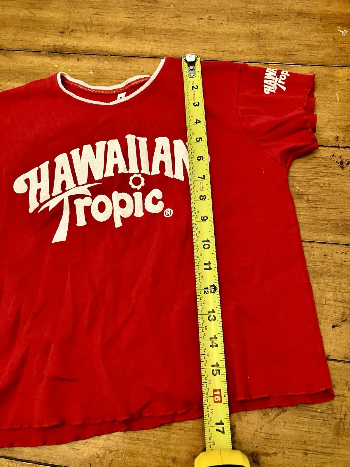 RARE VTG 70’s/ 80s Red Hawaiian Tropic Tanning Lotions Oils Logo Crop Top Shirt