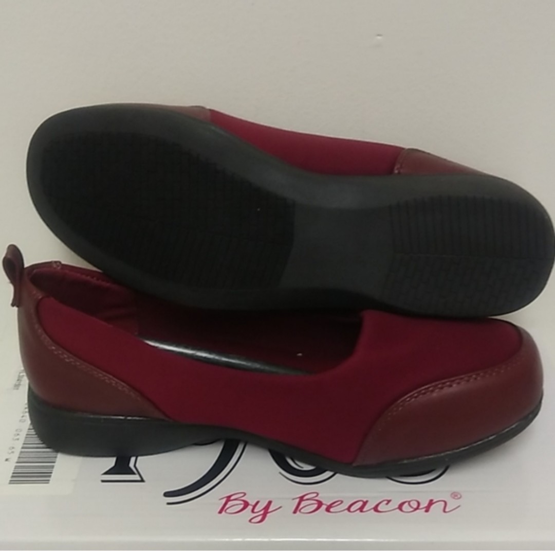 Womens Size 6.5W 1903 Beacon Comfort Shoes Burgundy Slip-on