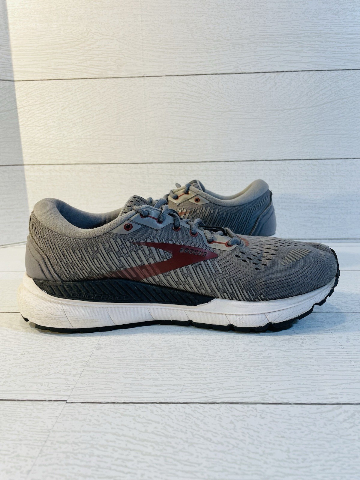Brooks Addiction GTS 15 Gray Ebony Chili Oil 1103651D043 Men’s Size 9 D