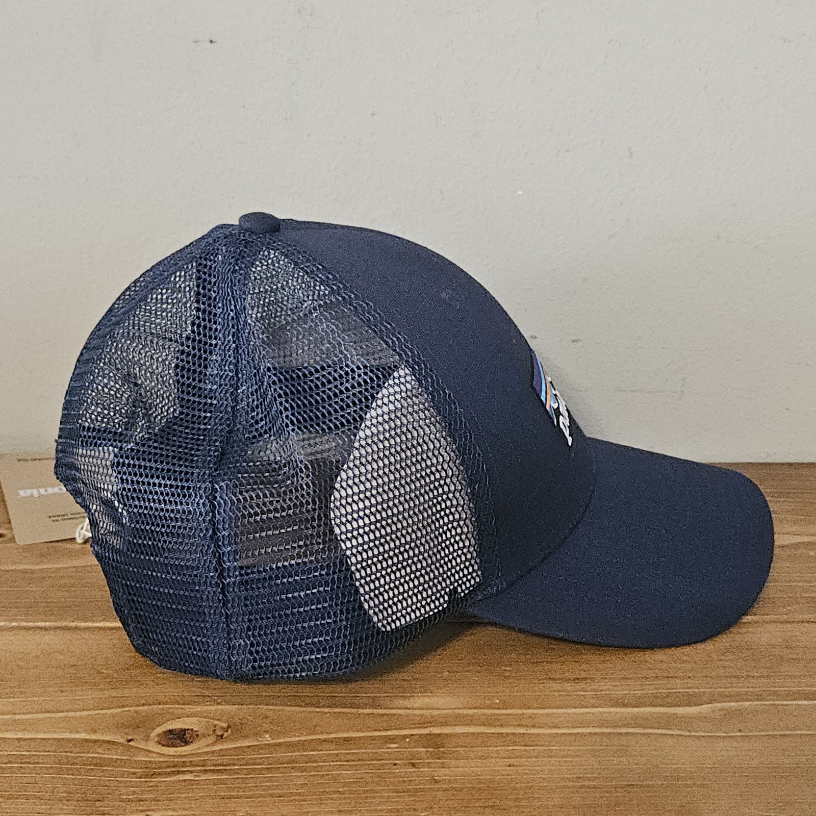 NEW Patagonia P-6 Logo LoPro Trucker Hat Navy Blue