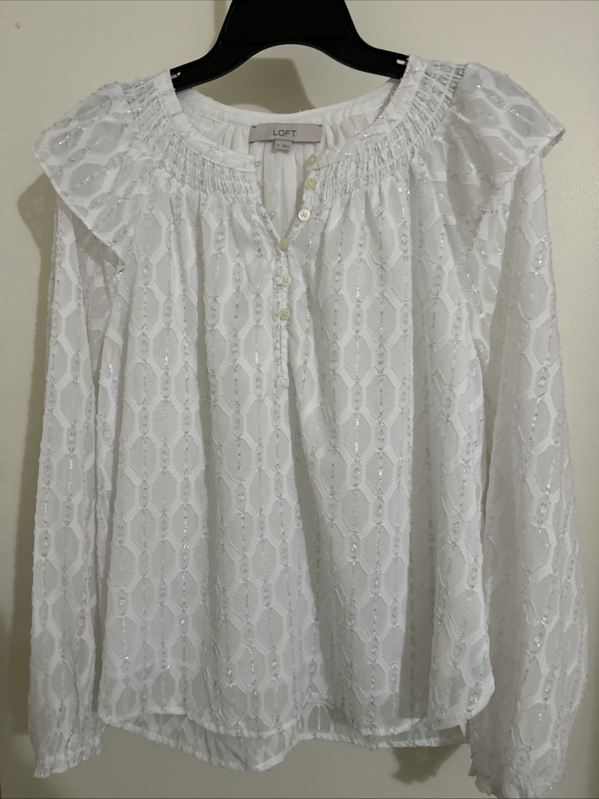 Loft NEW $65 Sz M White Silver Metallic Ruffle Lined Polyester Other Fiber Top
