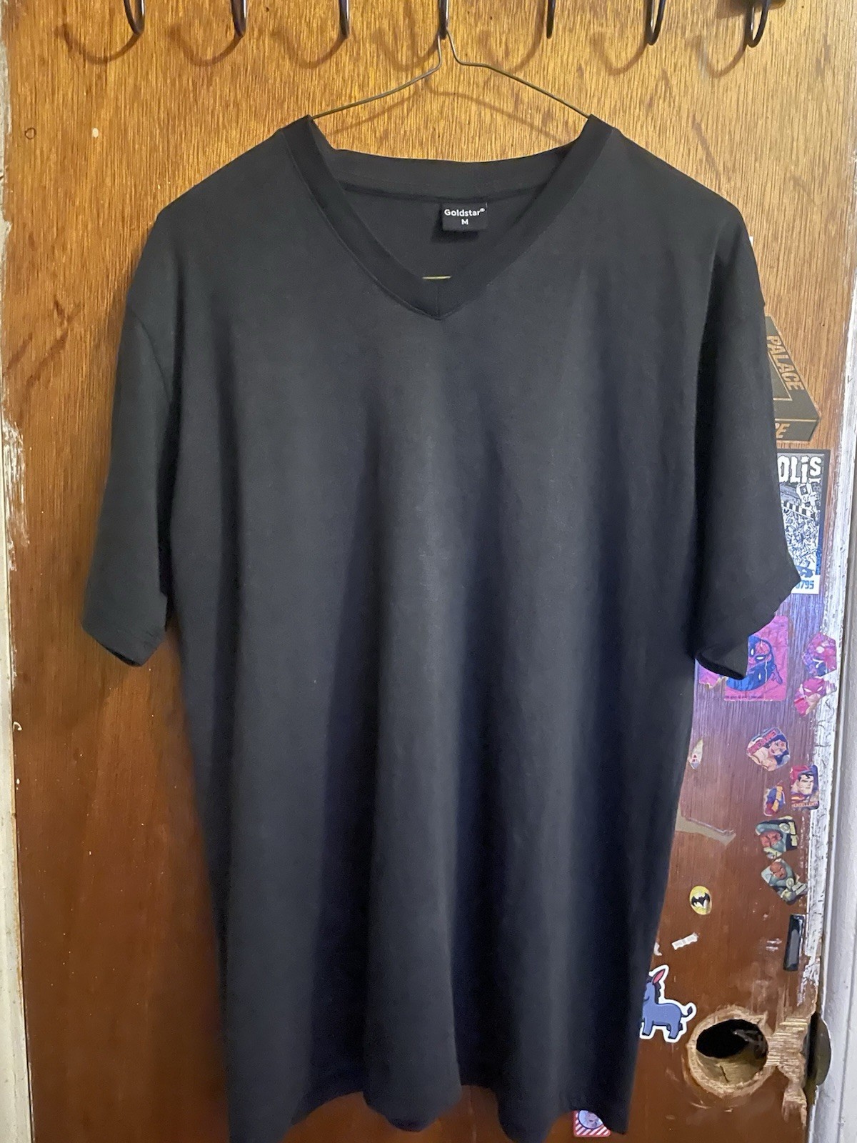 Goldstar Men’s Black V-Neck T-Shirt Size Medium
