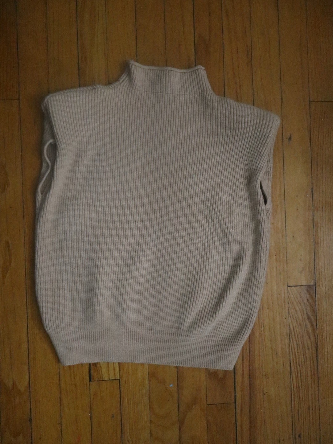 Women’s Beige Solid Knit Mock Neck Sleeveless Sweater Vest Juniors Size S