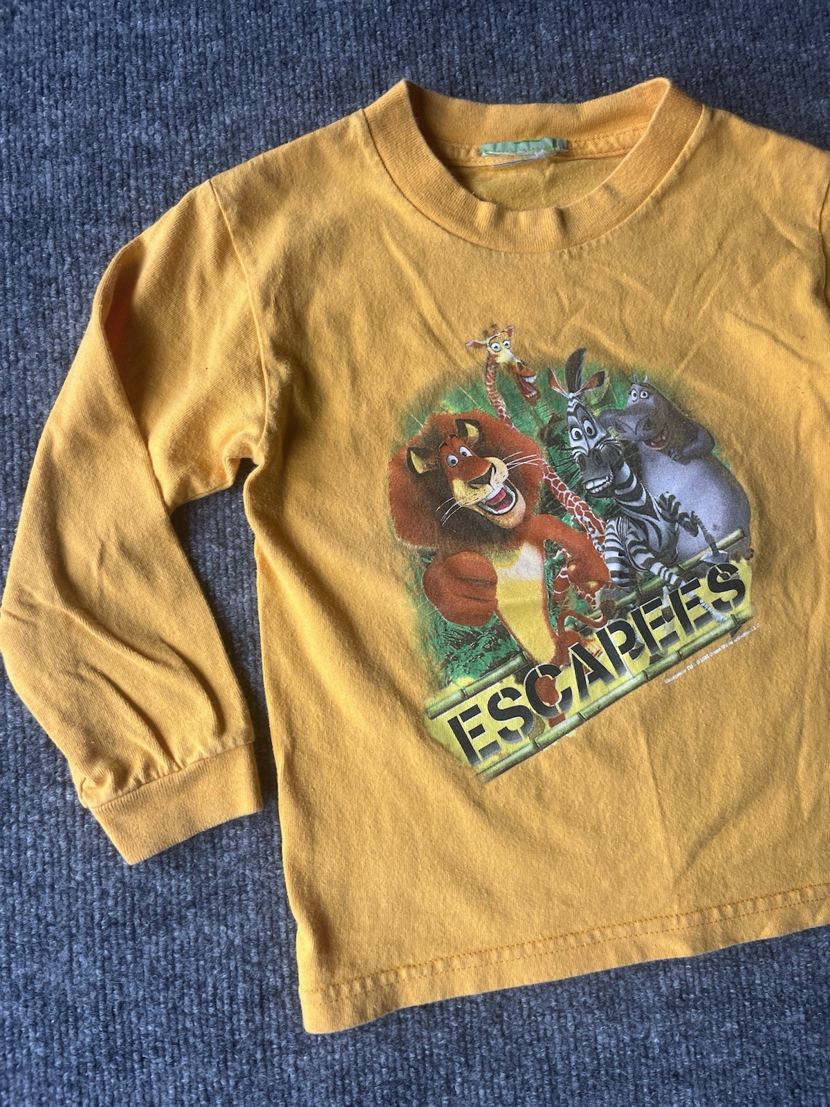Kids Madagascar Escapees Movie Shirt Long Sleeve Yellow Size 8-10