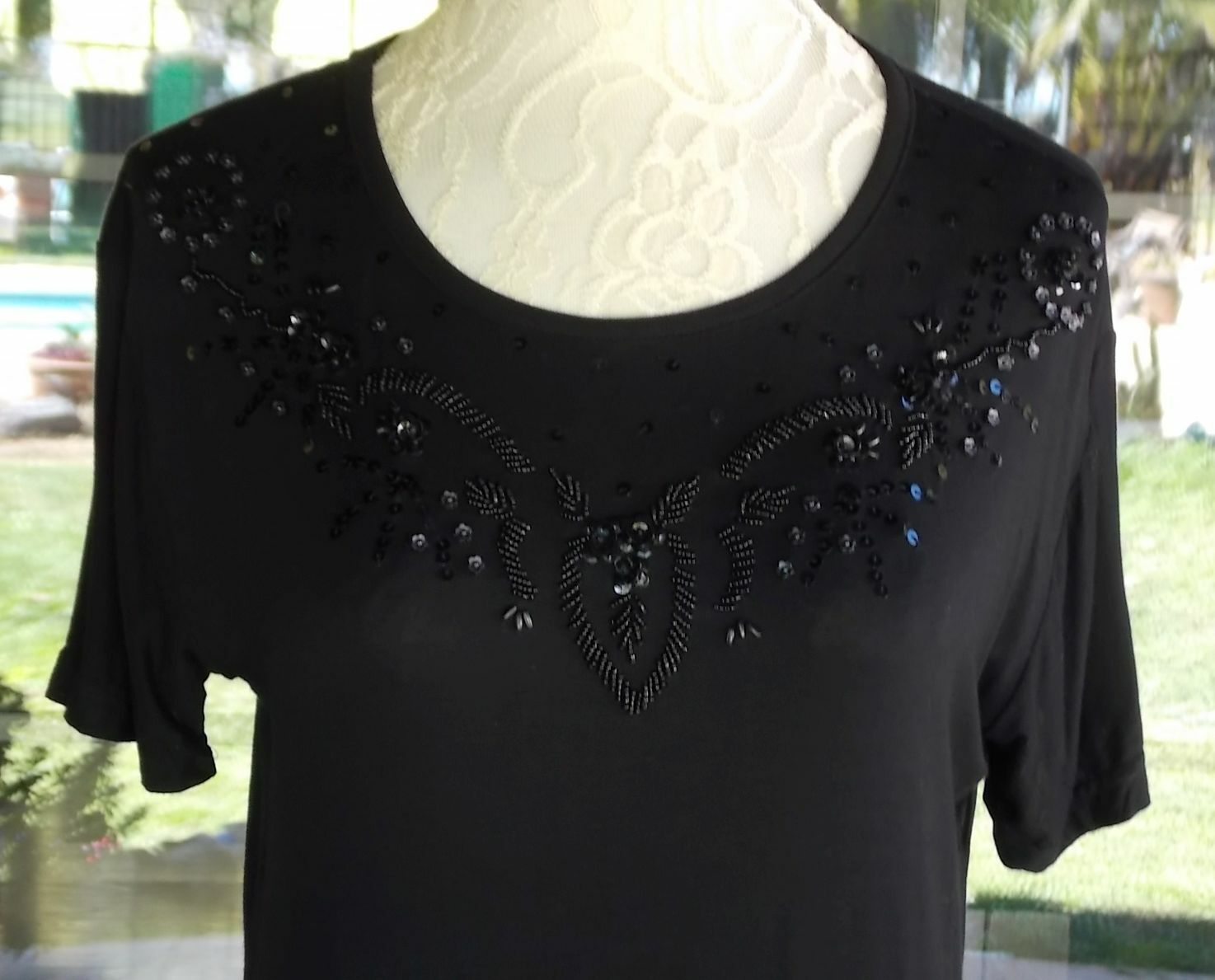 New Black Beaded Short Sleeve Stretchy Knit Shirt Sz. L 42″ Bust