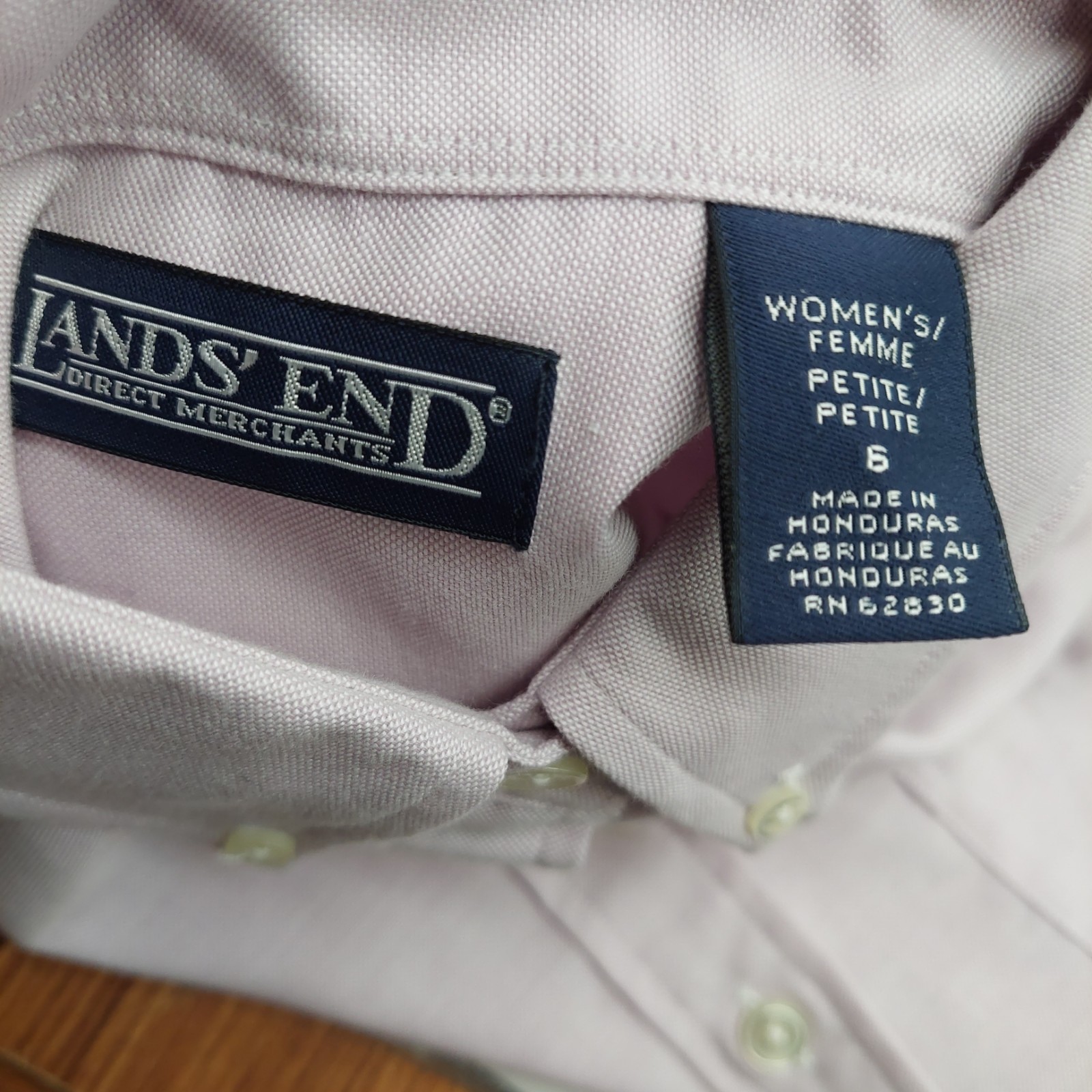 Lands’ End Women’s Shirt Size 6 Petite Light Purple No Iron Button Down
