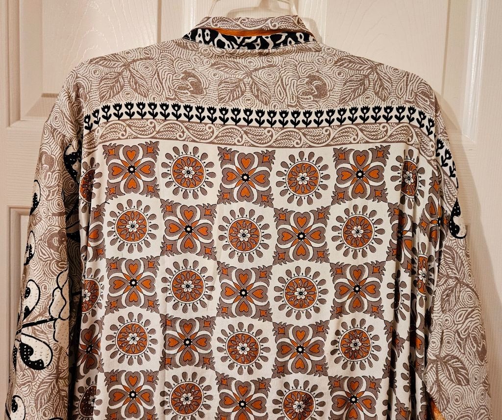Art Silk Kimono Robe~ Women’s One Size~ Kimono w/Tie~Studded~Brown,Tan,Beige~NEW