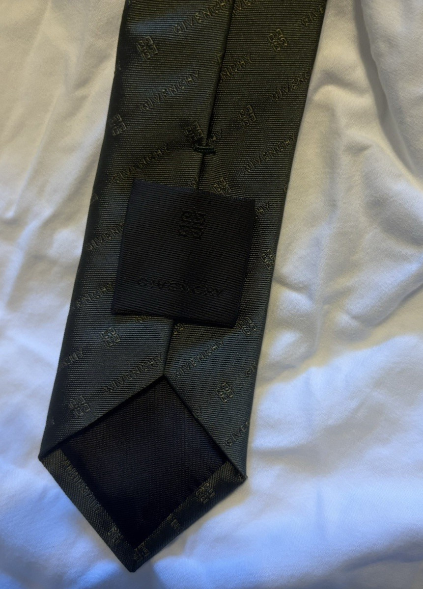 GIVENCHY 100% SILK SKINNY Neck Tie ITALY
