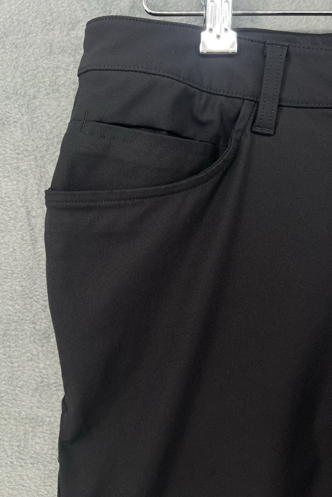 Lululemon ABC Pants Mens 30×30 Black Utilitech Abrasion Resistant Slim Fit Logo