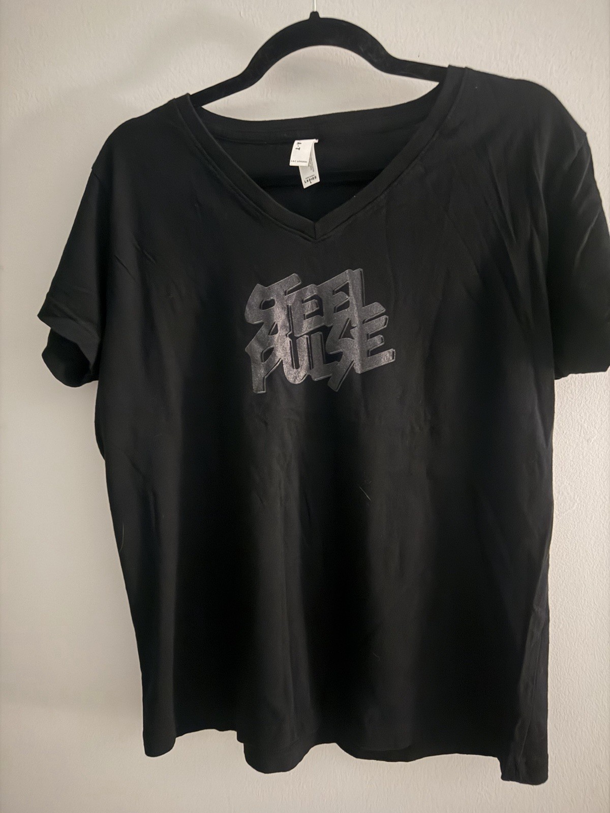 L.A.T Apparel Women’s L Black V-Neck Steel Pulse Short Sleeve T-Shirt