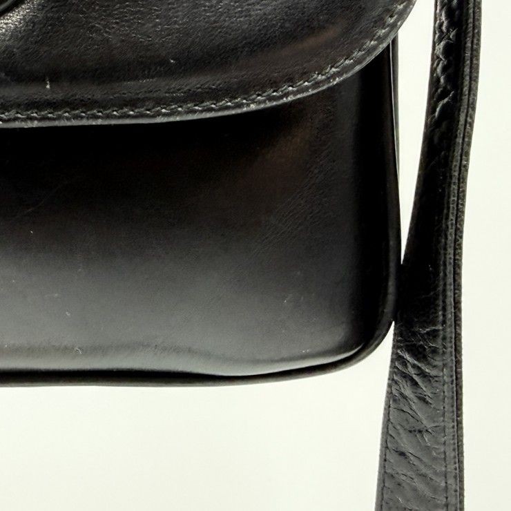 CELINE (Celine) Carriage Hardware Vintage Shoulder Bag Leather Black Gold Hardwa