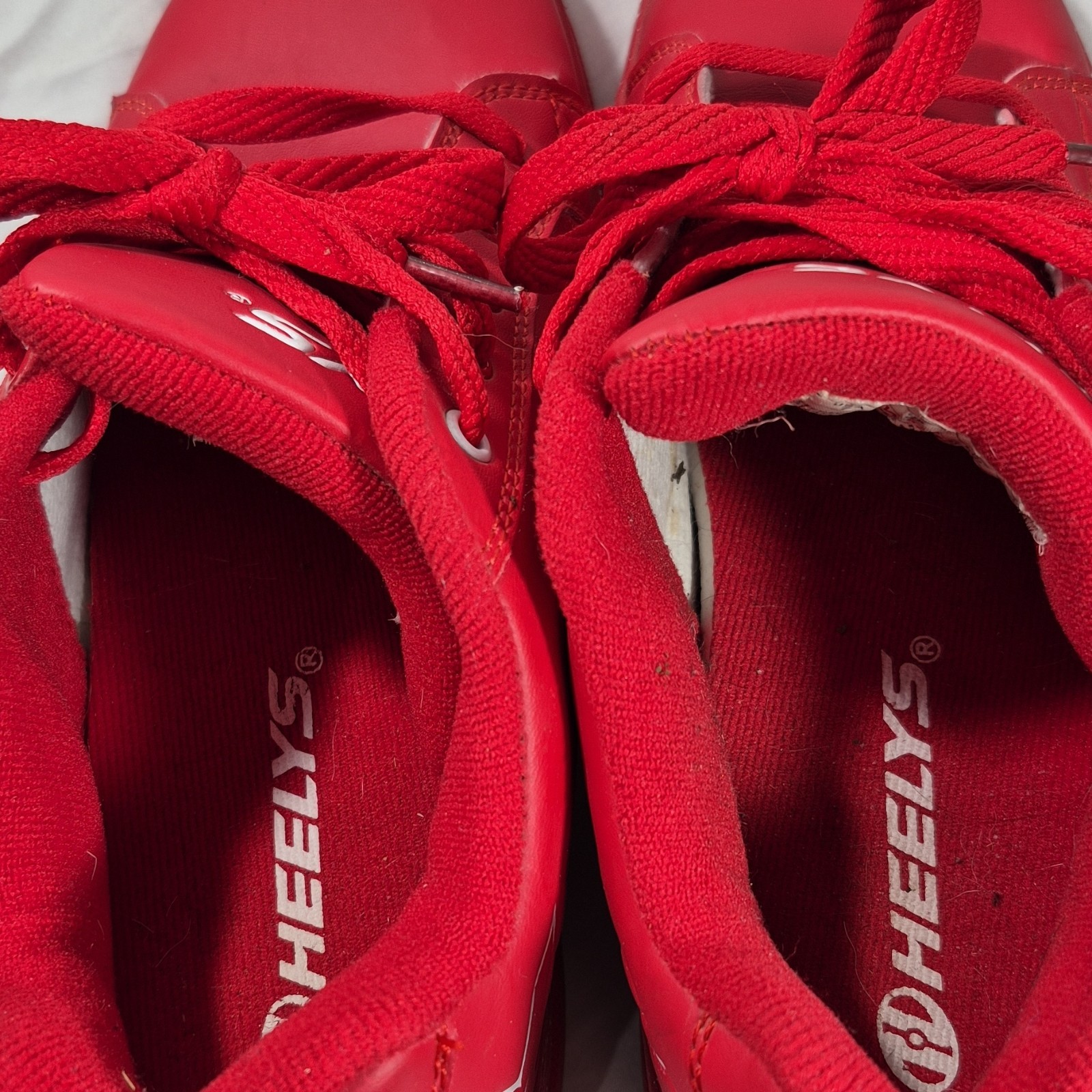 Heelys Split HE100379 Red White Sneaker Skate Shoes Wheels US 7 UK 6 EU 39