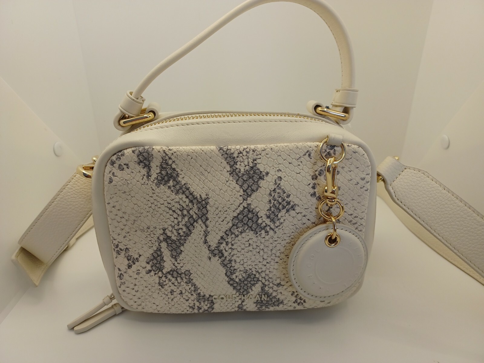 COLE HAAN GRAND SERIES Mini Boston Bag snake print (white) Ivory Roccia print