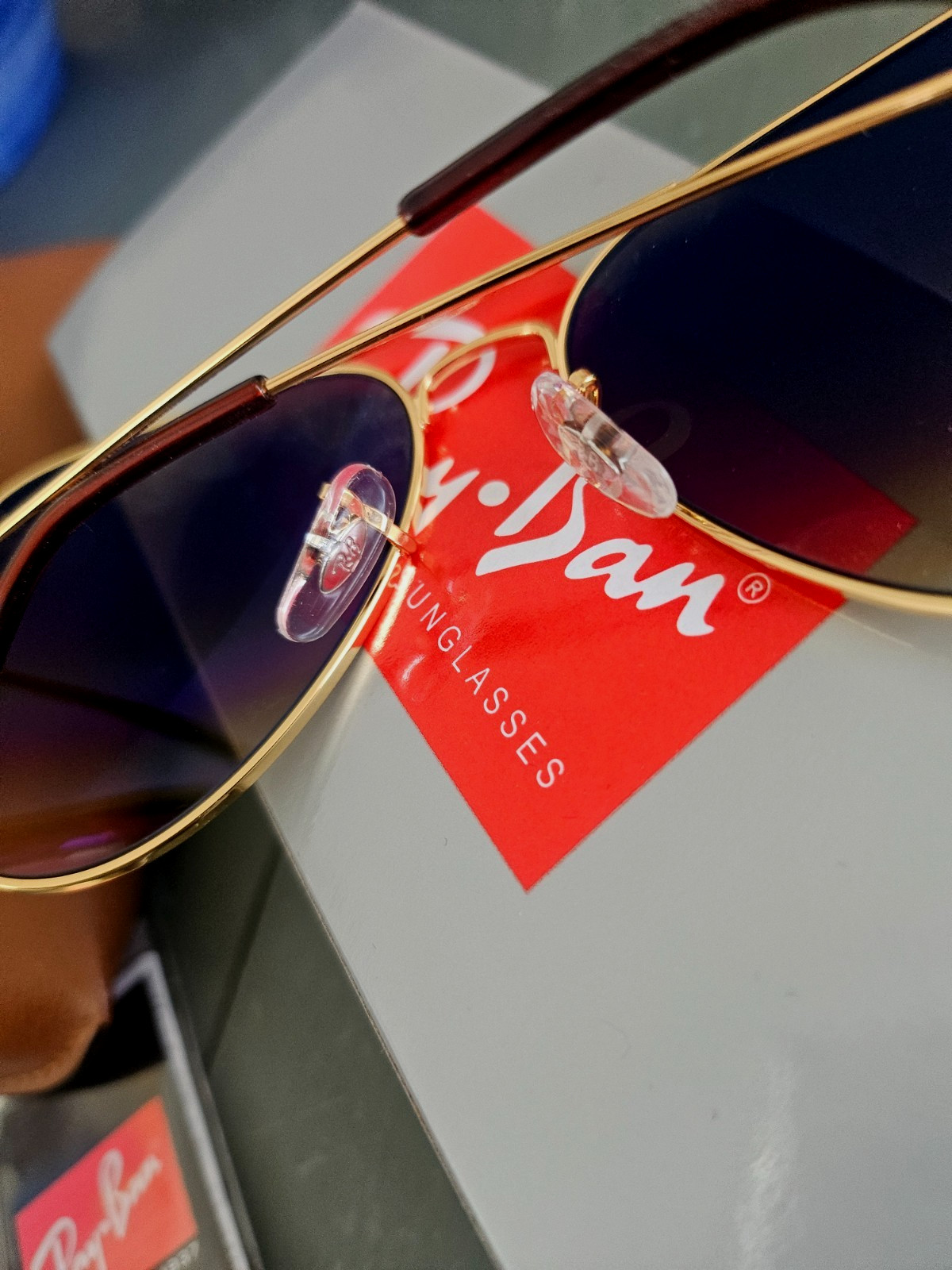 Ray-Ban Sunglasses RB3025 Aviator Gradient Gold Frame Light Brown Lens 58mm