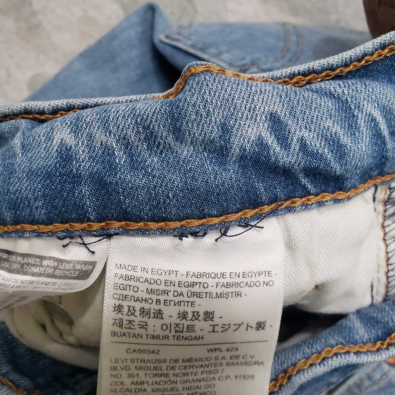 Levi’s 514 Jeans Mens 29×32 Blue Straight Pockets Denim Medium Wash