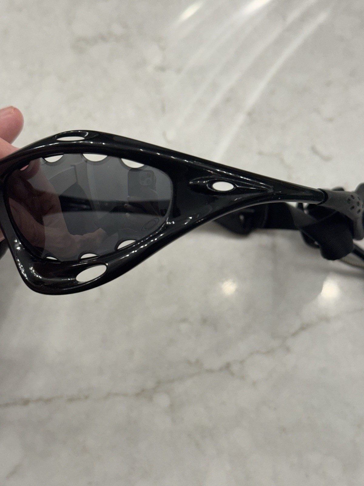 Oakley waterjackets 1stgeneration w/strap & Case polarized excellent condition