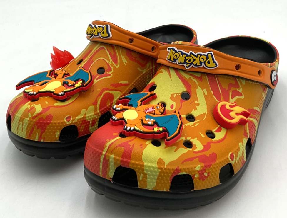 Pokémon x Crocs Charizard Classic Men’s 9 / Women’s 11 Fire Orange Clogs NIB