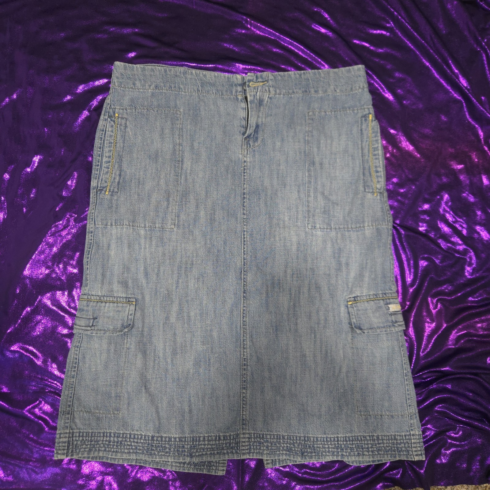 Lucky Brand Women’s Blue Denim Cotton Cargo Knee Skirt Size 8 Pockets Zip