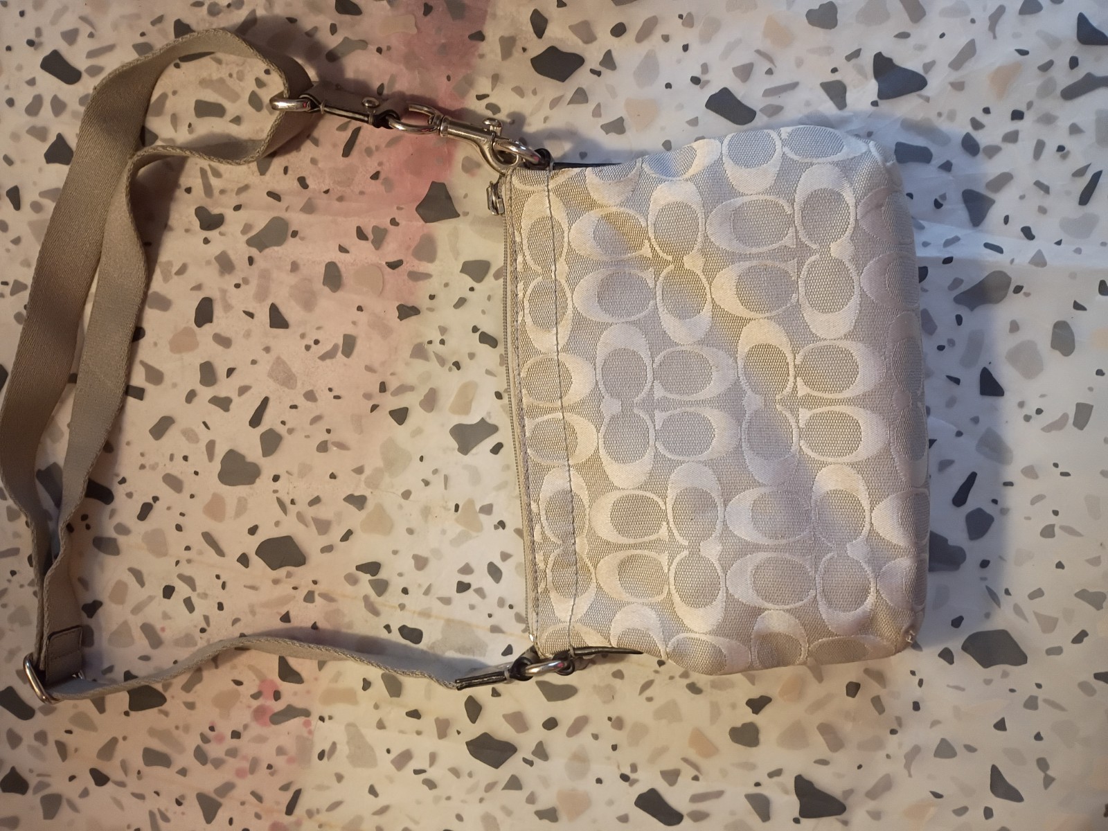 Vintage Coach Signature Logo Beige Small Crossbody Bag Zip Top Turnlock Pocket
