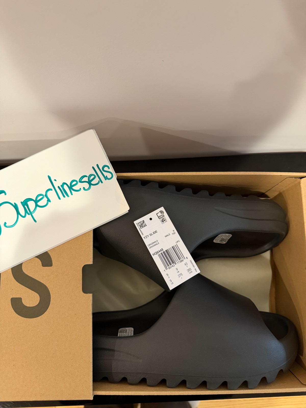 Adidas Yeezy Slide Onyx Size 9 (100% Authentic) HQ6448