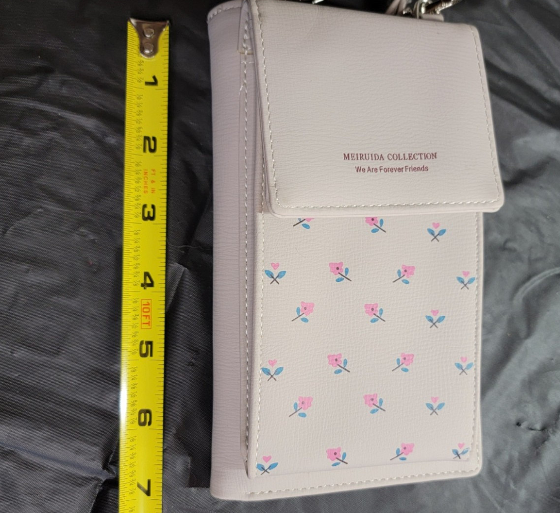 Cellphone Wallet, Meiruida Collection Ivory & little flowers on the front