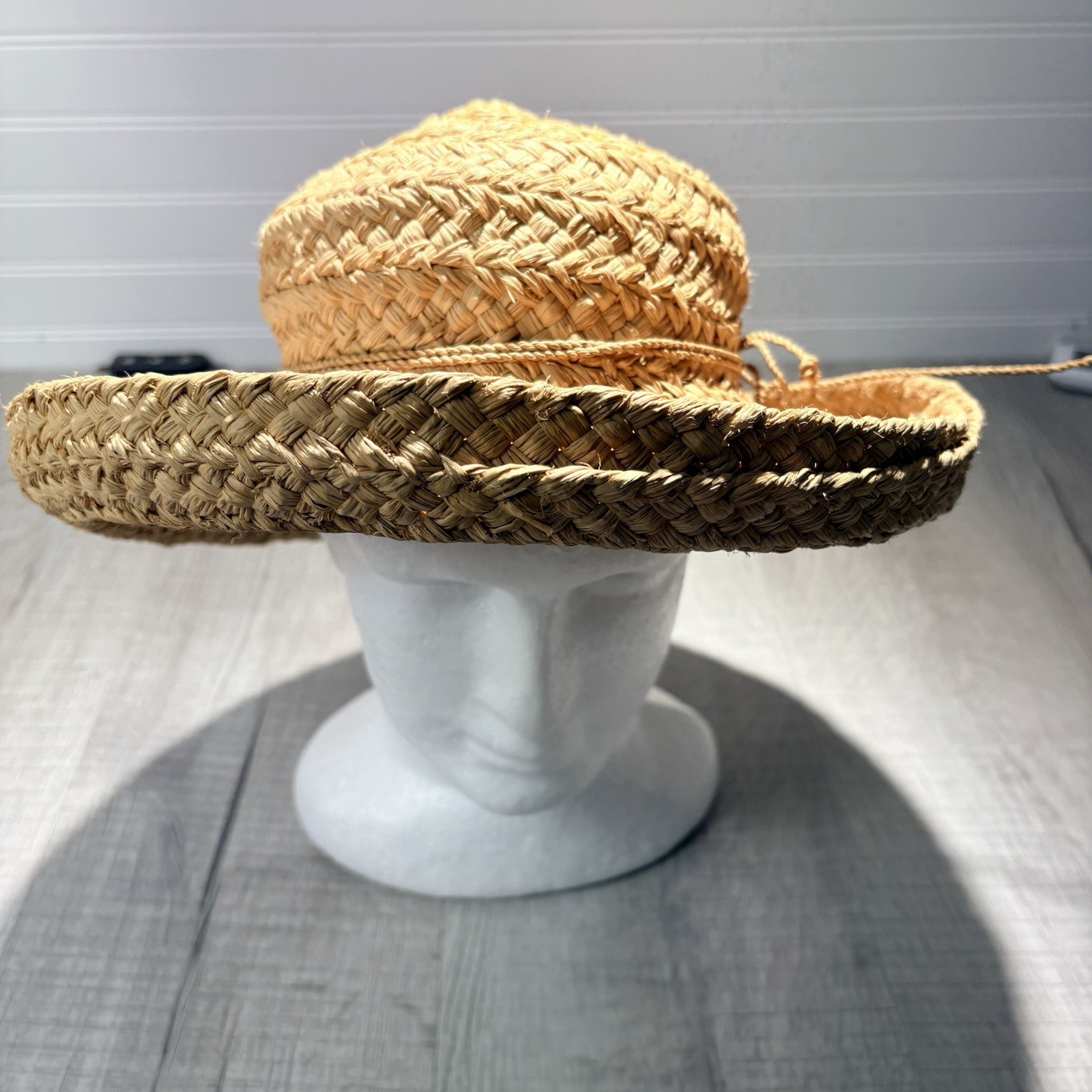 Helen Kaminski Australia 100% Raffia Hat Handmade In Madagascar Natural Roll Rim