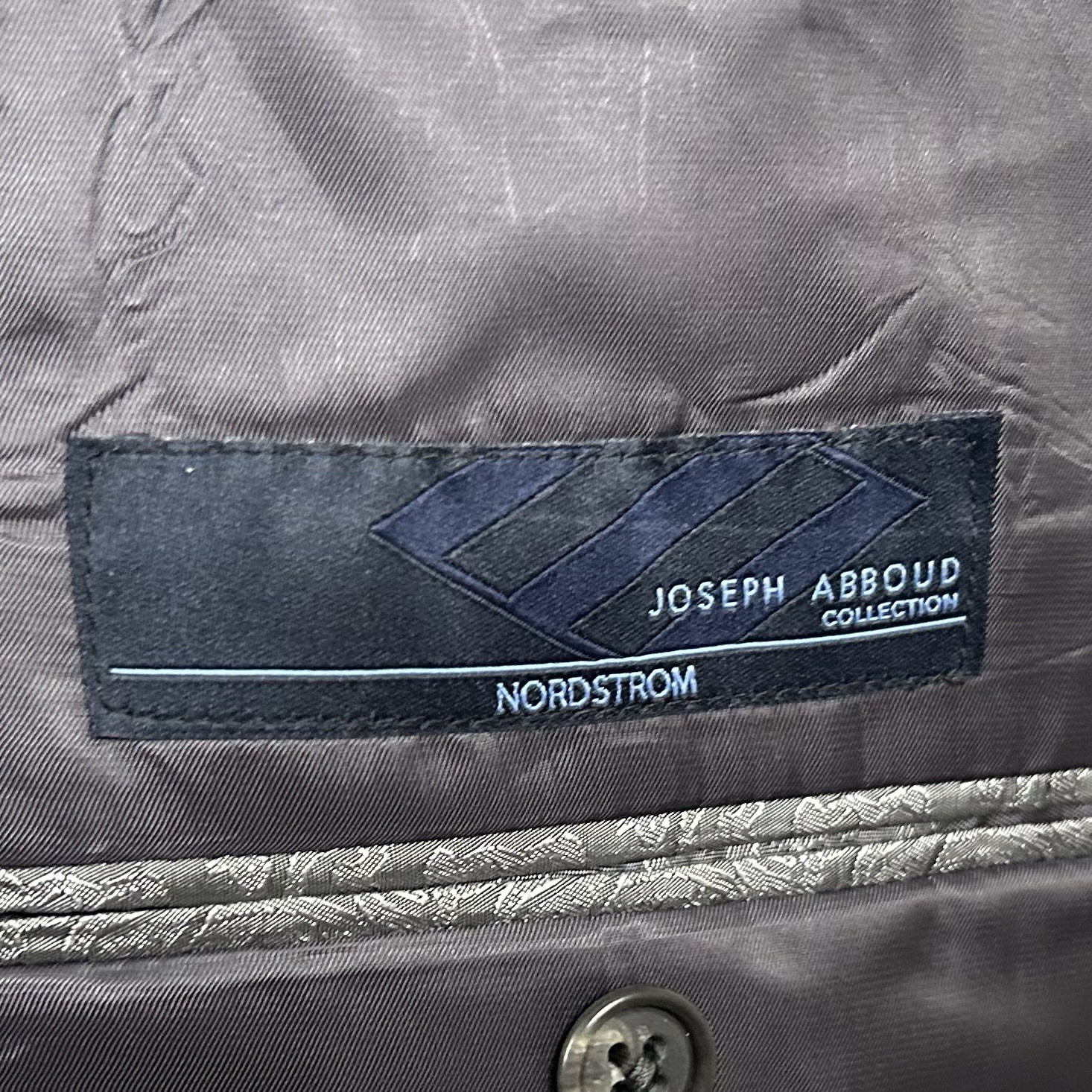 Joseph Abboud 44S Suit 34×28 100% Wool Gray Herringbone Two Button Double Vented