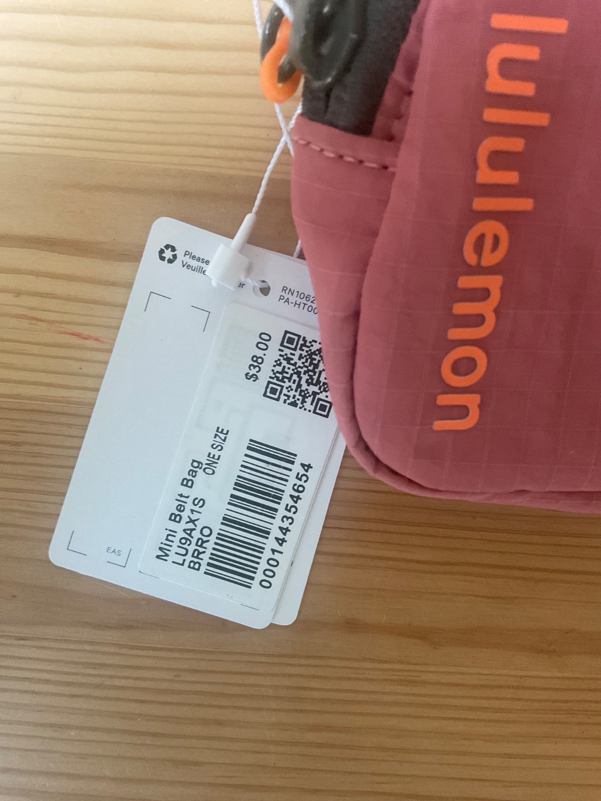 NWT LULULEMON MINI BELT BAG BRIAR ROSE. 0.7 L
