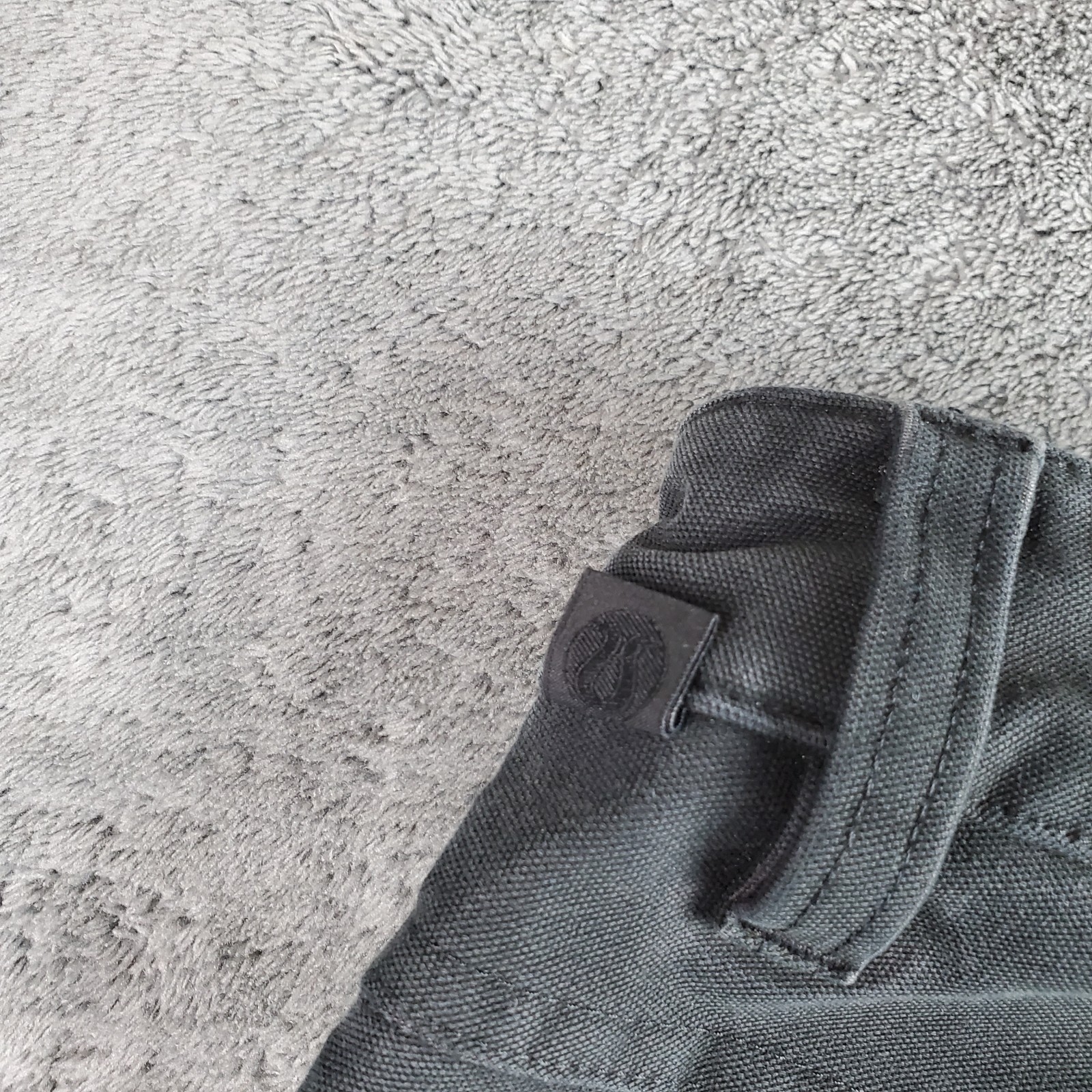 Lululemon Pants Mens 28 Black ABC Slim Utilitech Abrasion Resistant LM5ABNS