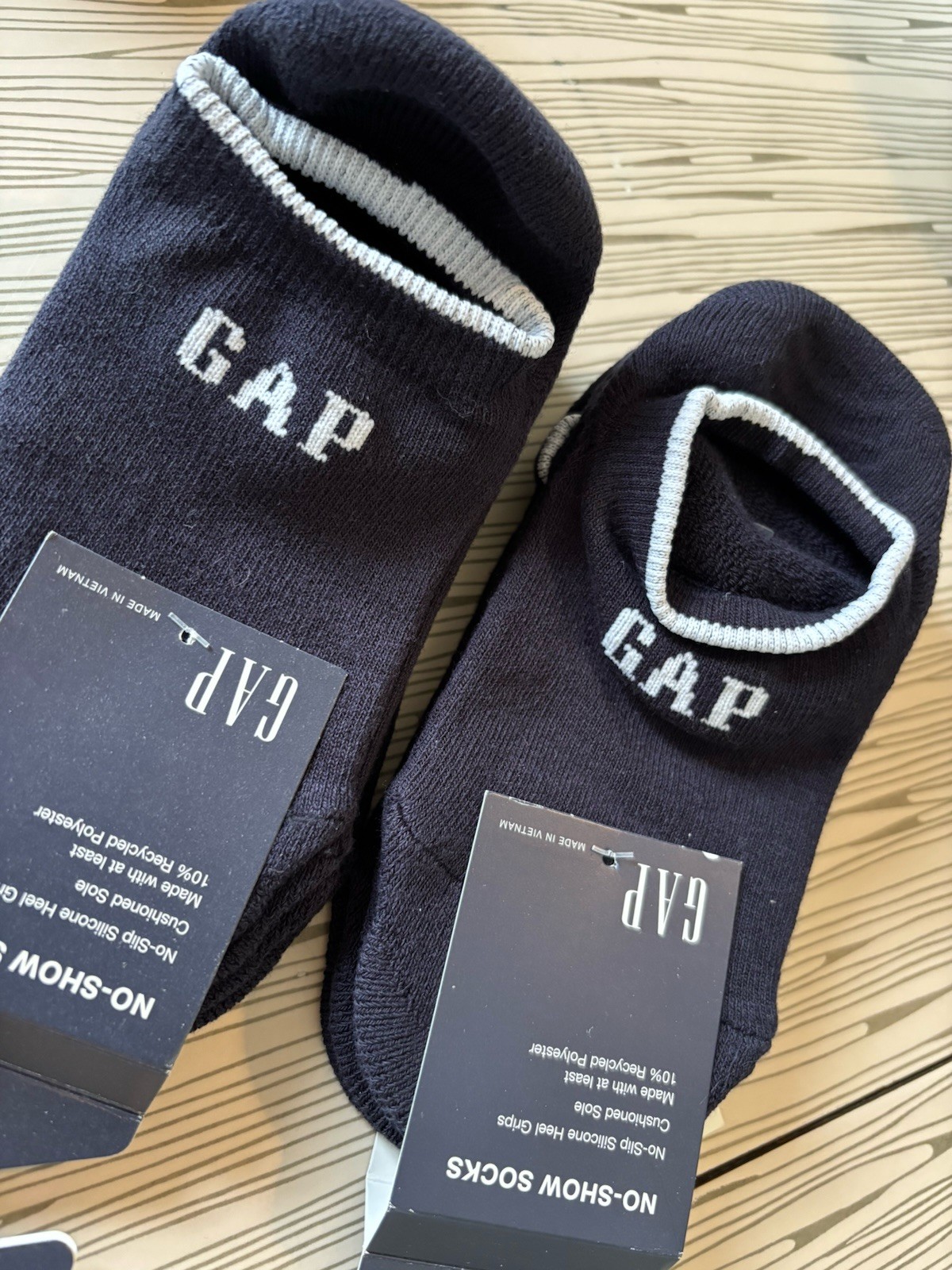 GAP 11 PAIRS NO SHOW QUARTER CREW SOCKS M/L GREY NAVY NWT! $82