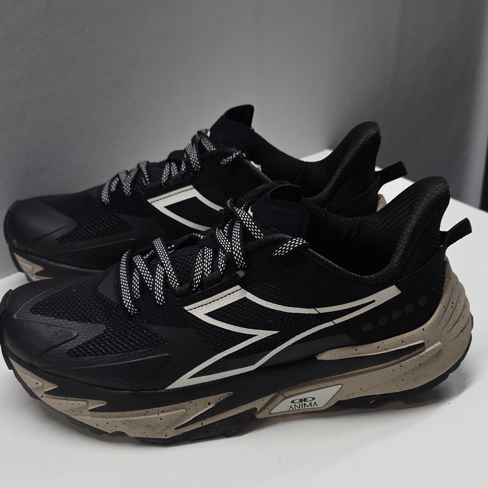 Diadora Equipe Sestriere-XT trail running shoe Size 9 Mens