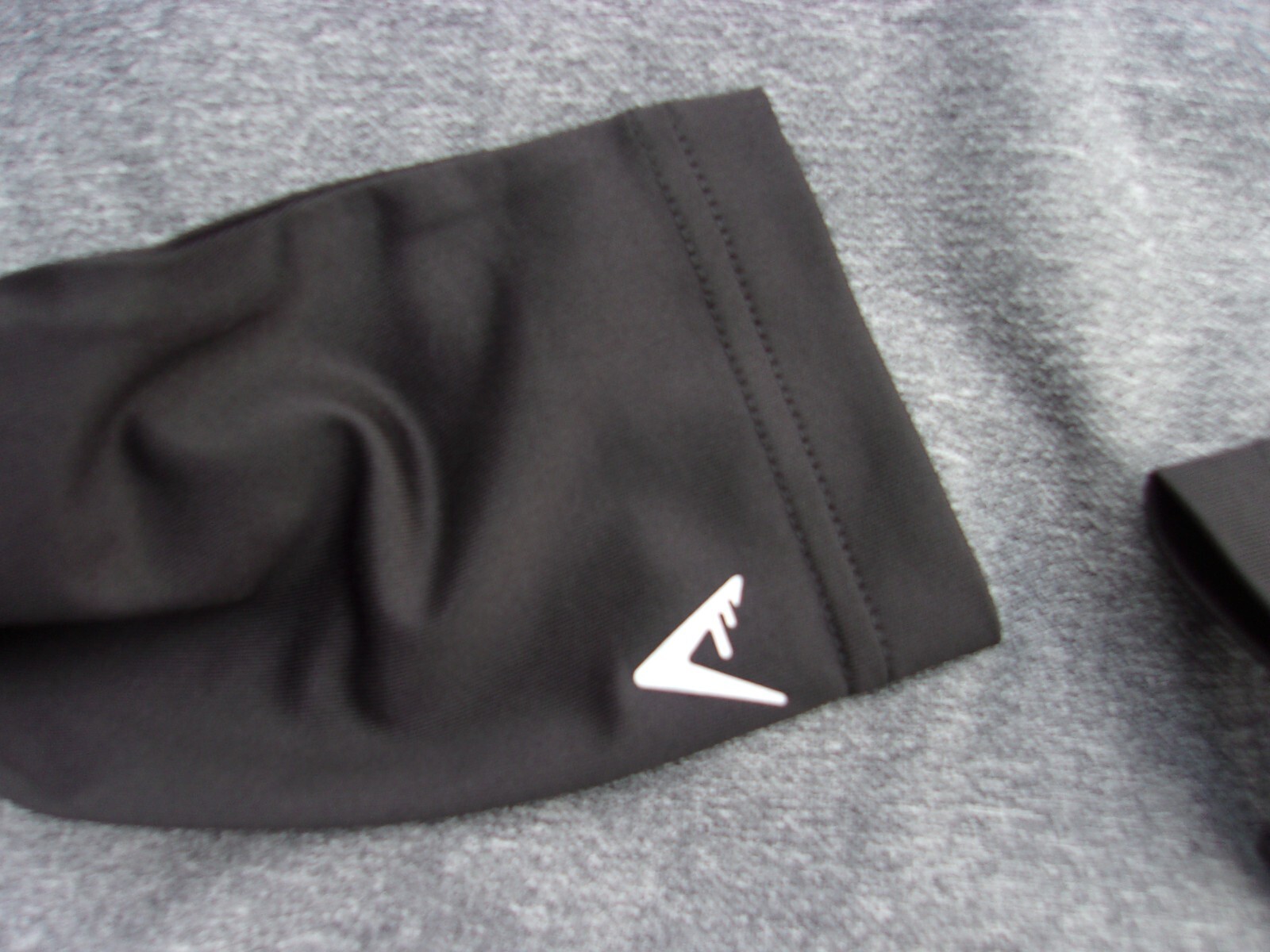 NWT Antigua pullover, mens S, Atlanta Hawks, black, polyester spandex blend, $70