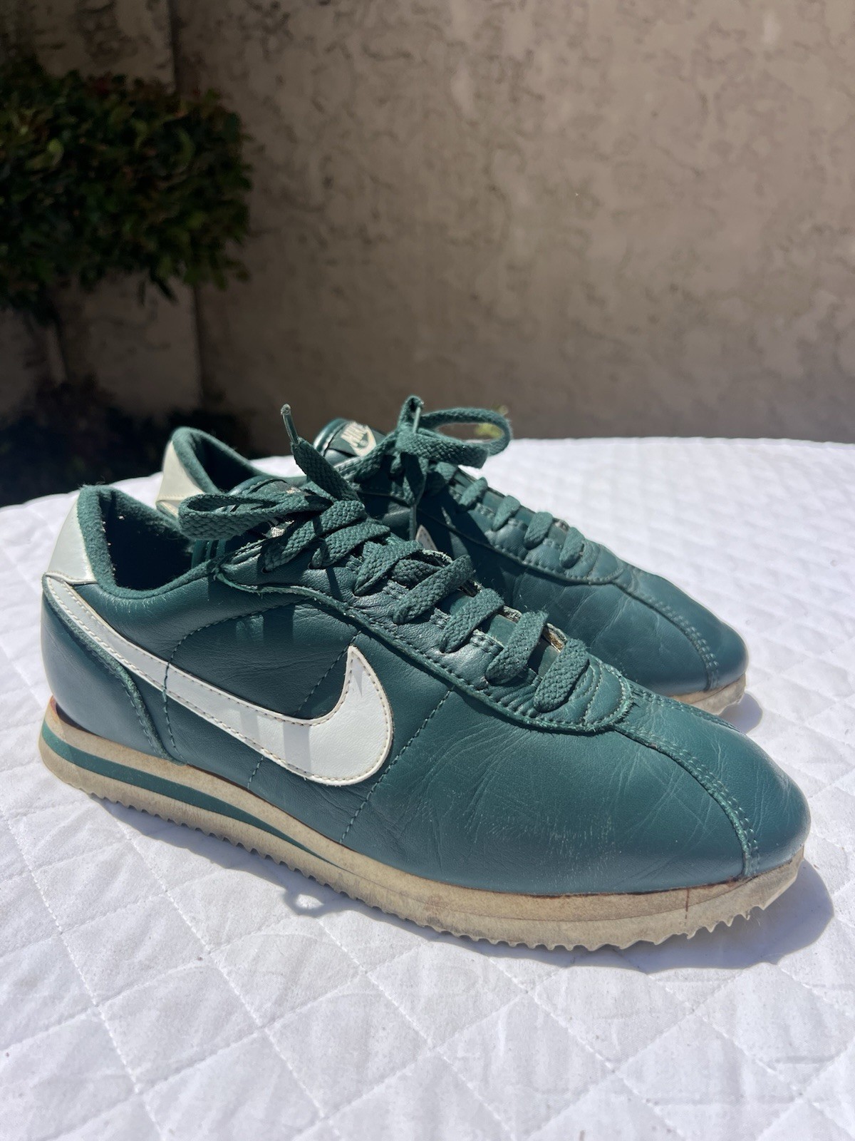 Vintage 1980s Nike Cortez Size 8 Green Leather Shoes Made in Republic of Korea
