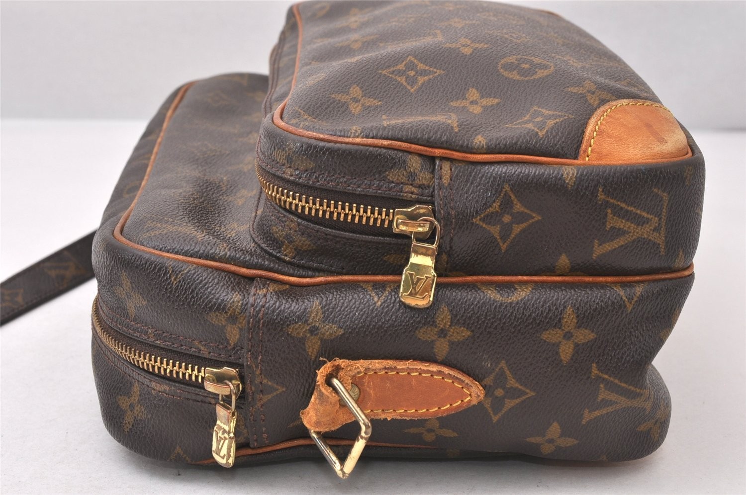 Authentic Louis Vuitton Monogram Nile Shoulder Cross Body Bag M45244 LV 787AA