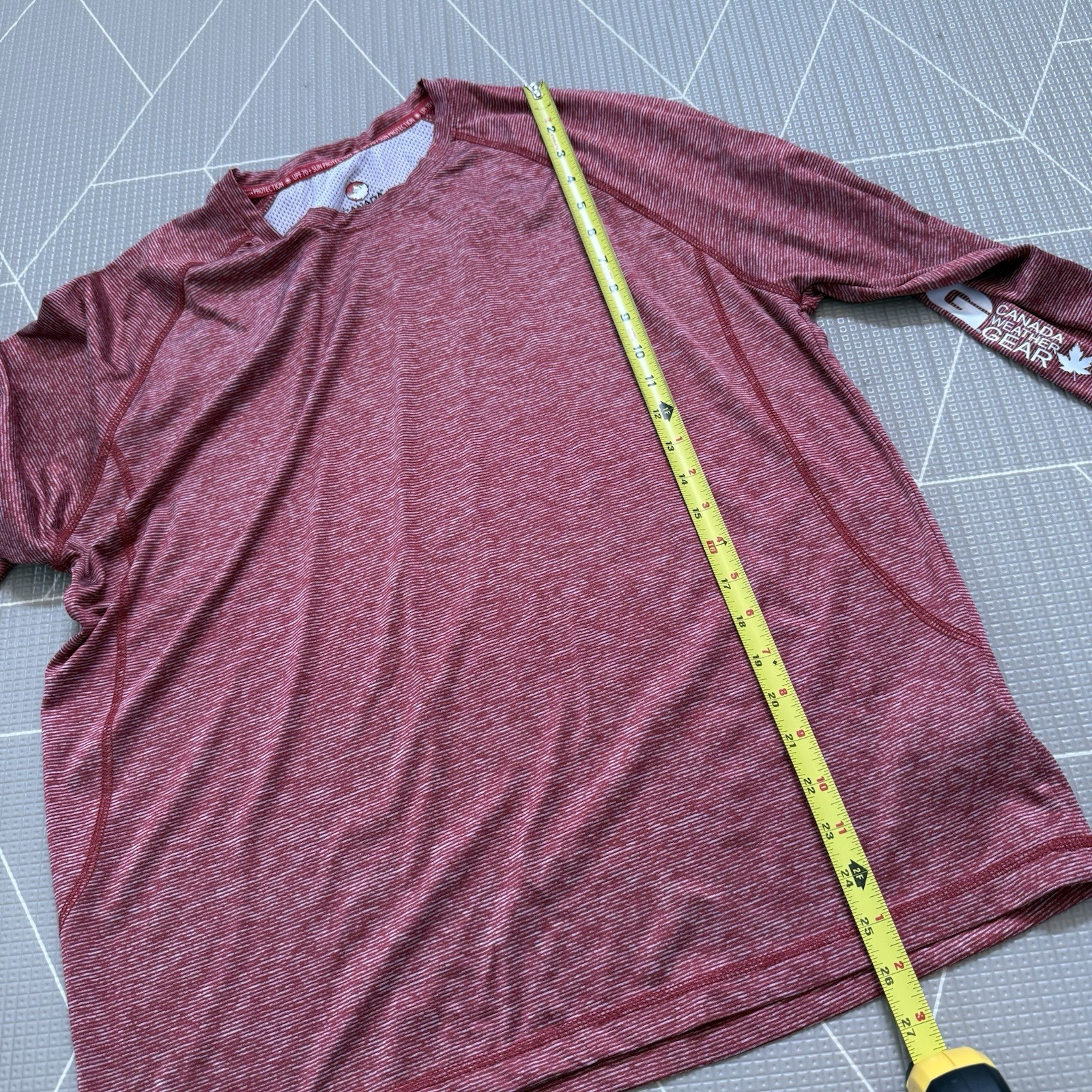 Canada Weather Gear Athletic Long Sleeve Top Size L Sun Protection Burgundy