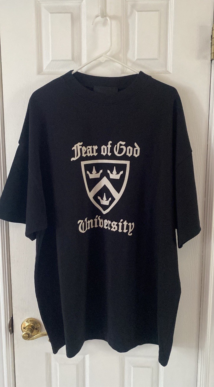 Fear of God ESSENTIALS University Black Logo Graphic Crewneck T-Shirt Men S