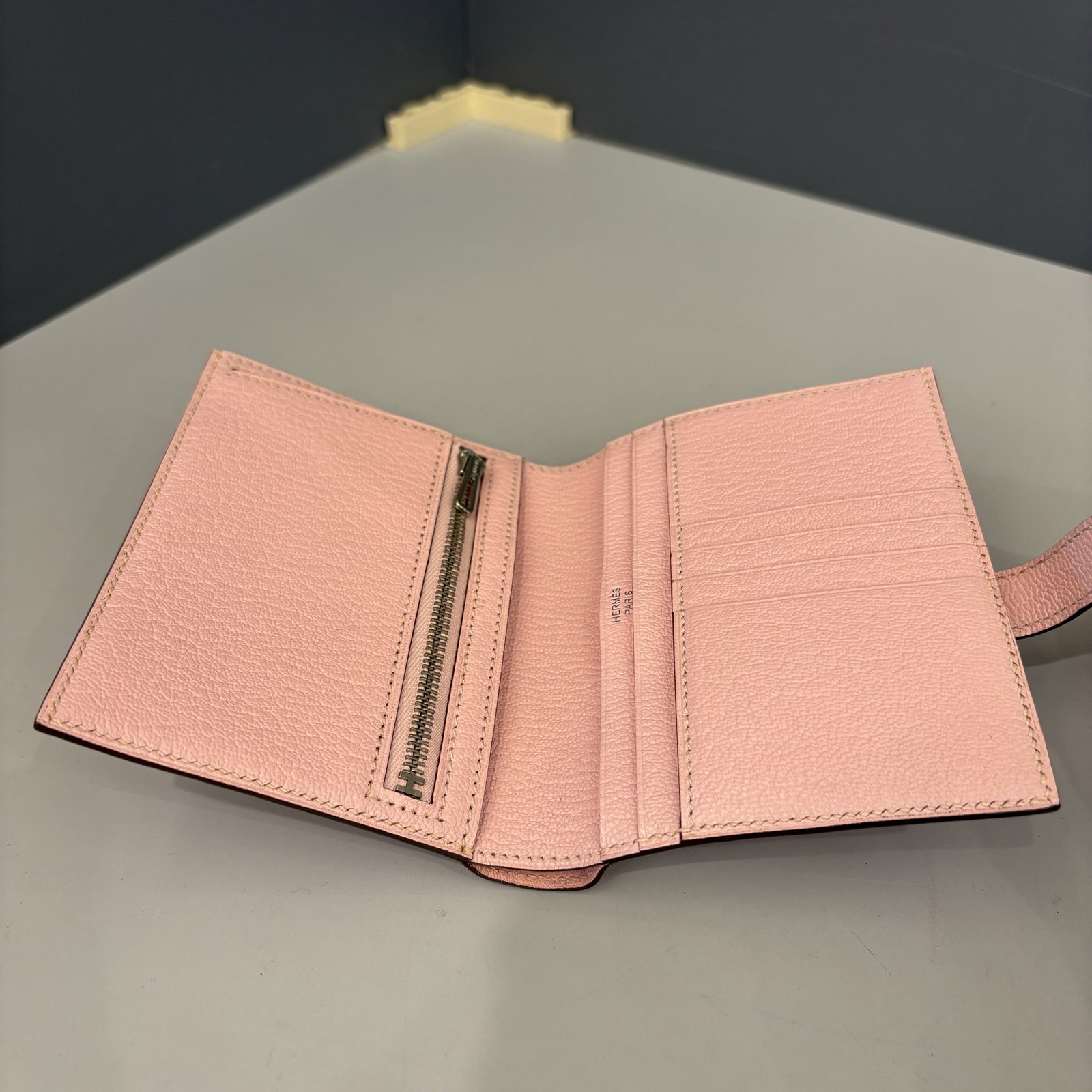 Hermes Bearn Compact Wallet 3q Rose Sakura Chevre Mysore (bb032026a0)
