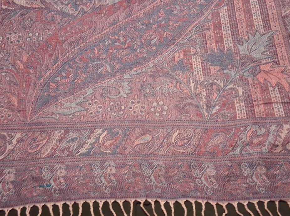 Vtg 27″ x 75″ Pashmina Pink Paisley Loomed 100% Cashmere Tasseled Scarf Wrap