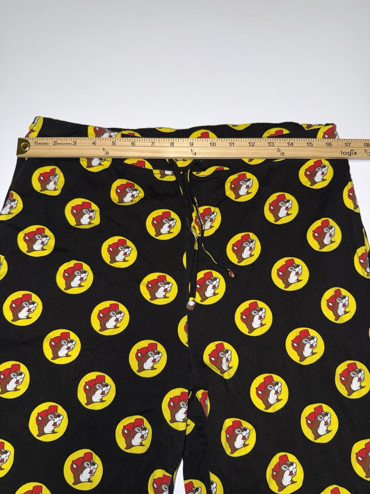 Buc-ee’s Adult XL Pajama Lounge Pants Black Yellow Beaver Logo