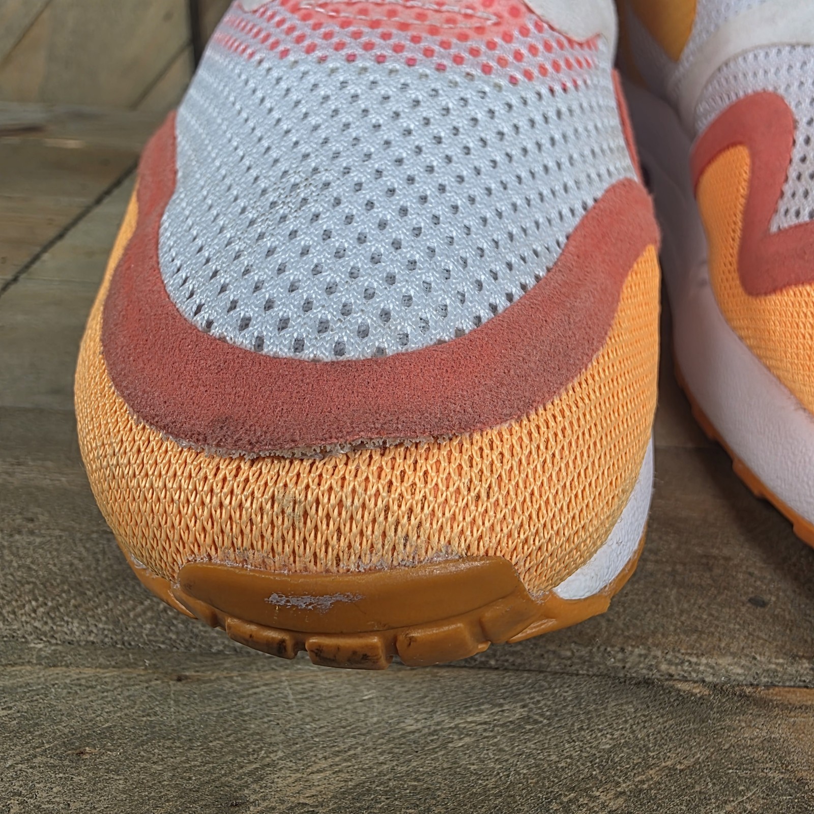 Nike Air Max 1 BR Womens Athletic Sneakers Size 10 White Atomic Mango 644443-101
