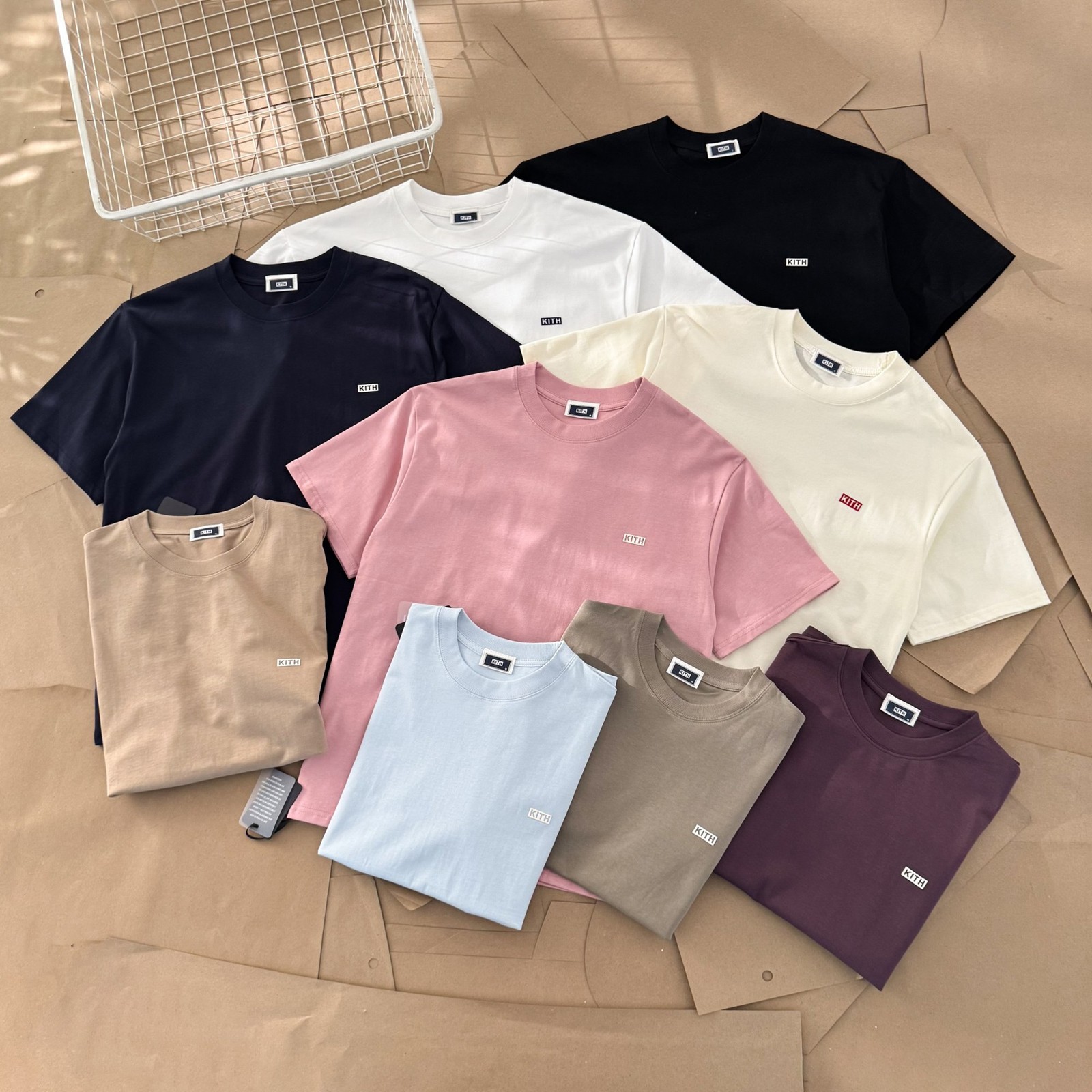 Kith Simple Flocked Small Box Logo Loose Neck Solid Color Short Sleeve Couple